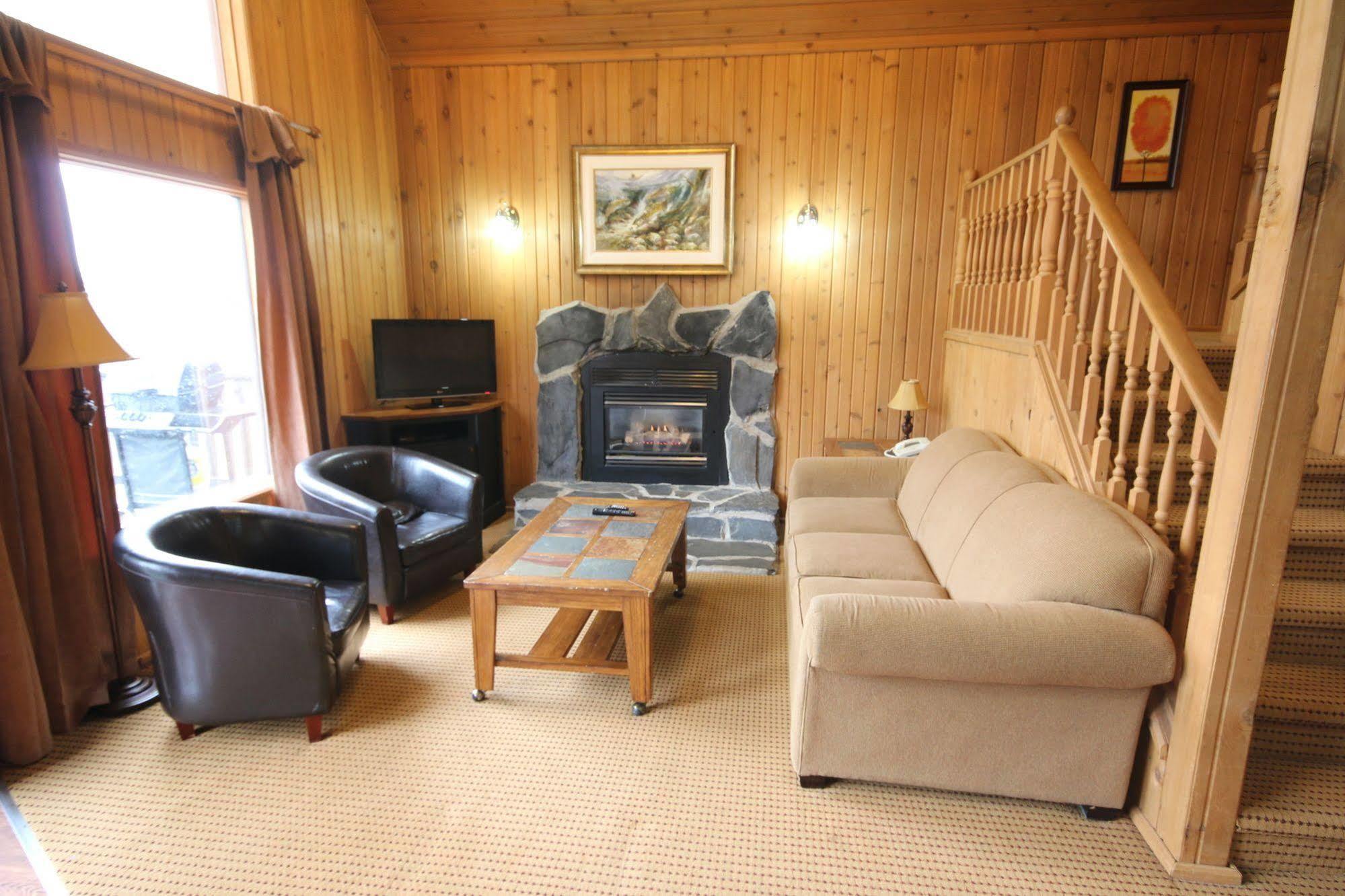 Banff Gate Mountain Resort Кенмор Екстер'єр фото