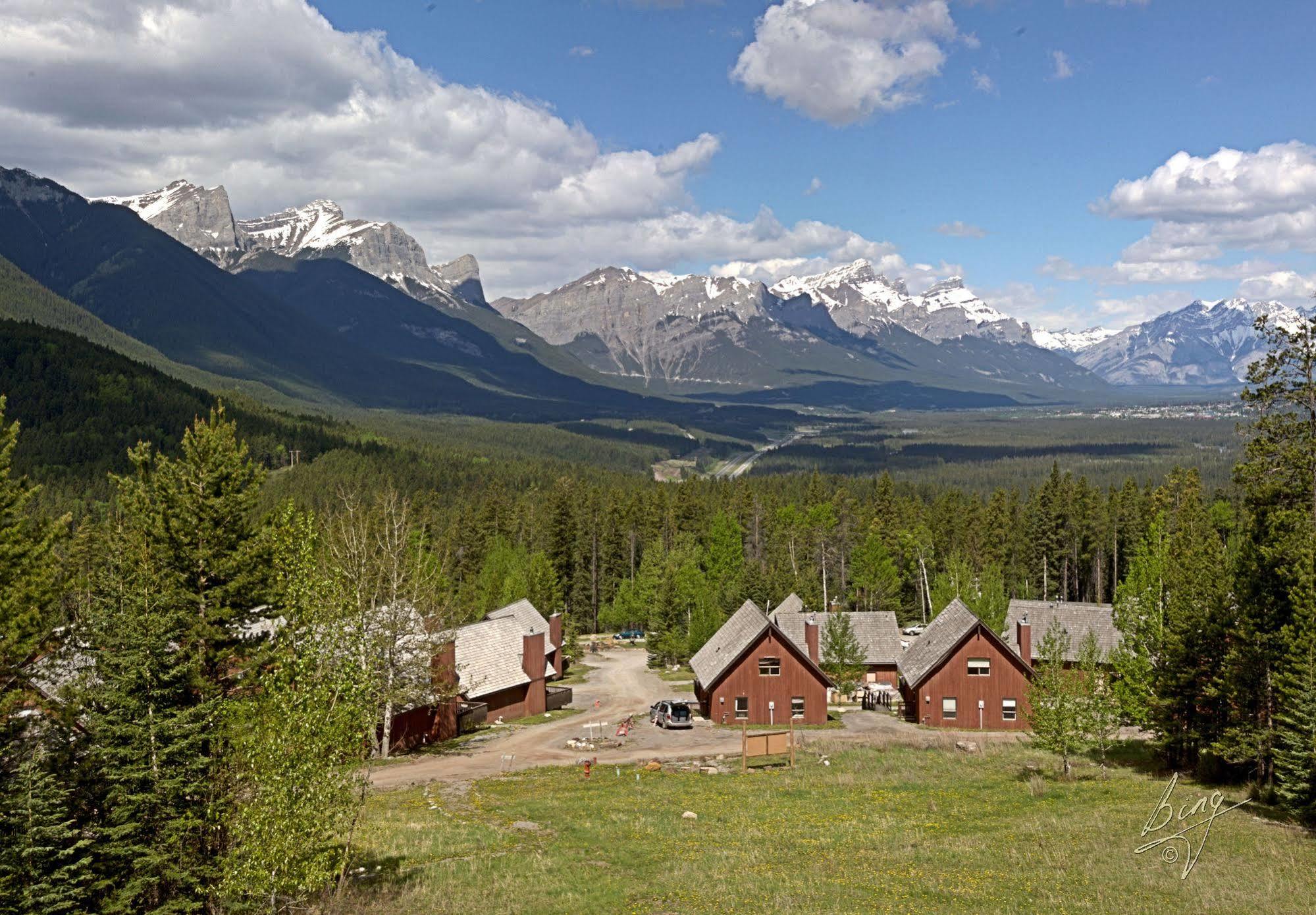 Banff Gate Mountain Resort Кенмор Екстер'єр фото